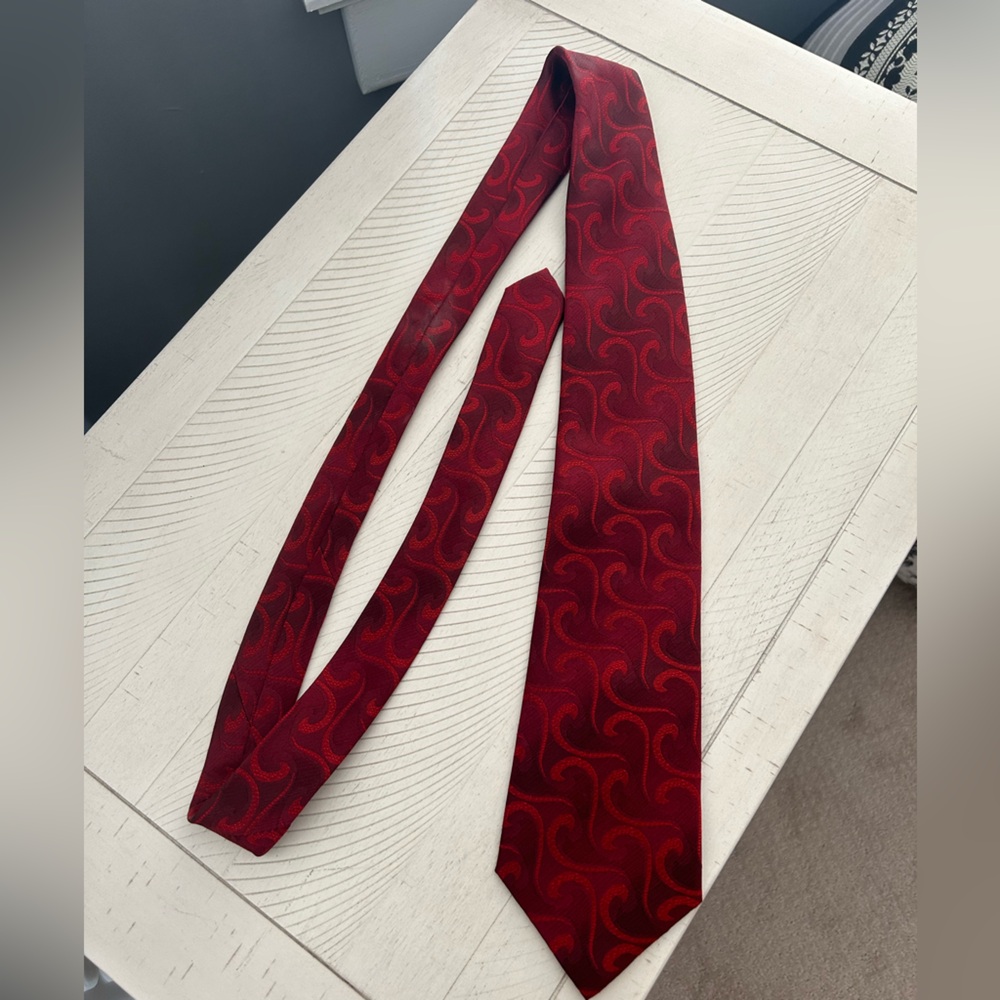 Neck tie